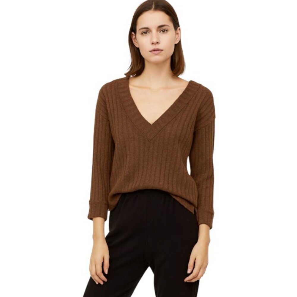Lush XS Cinnamon V Neck Ribbed Sweater